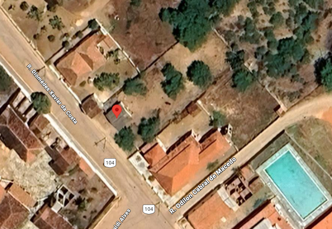 Prédio Comercial com área de terr. 690,00 m² - Centro