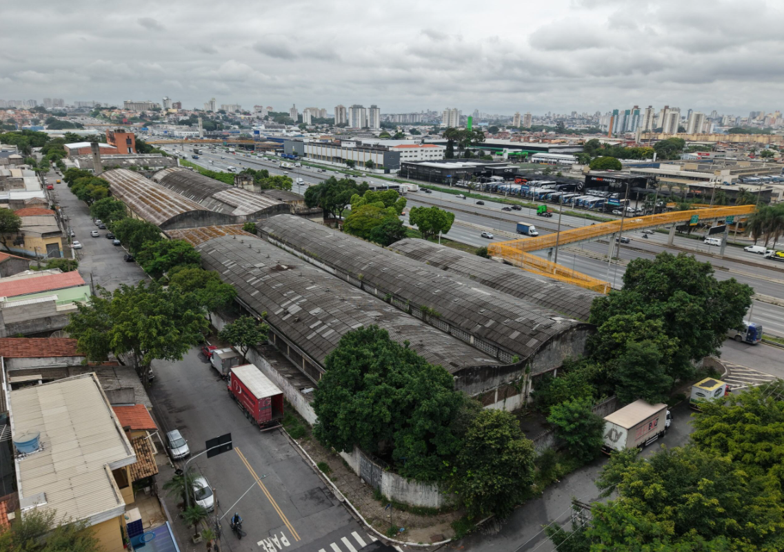Prédio Comercial com 12.910,00 m² - Vila Maria