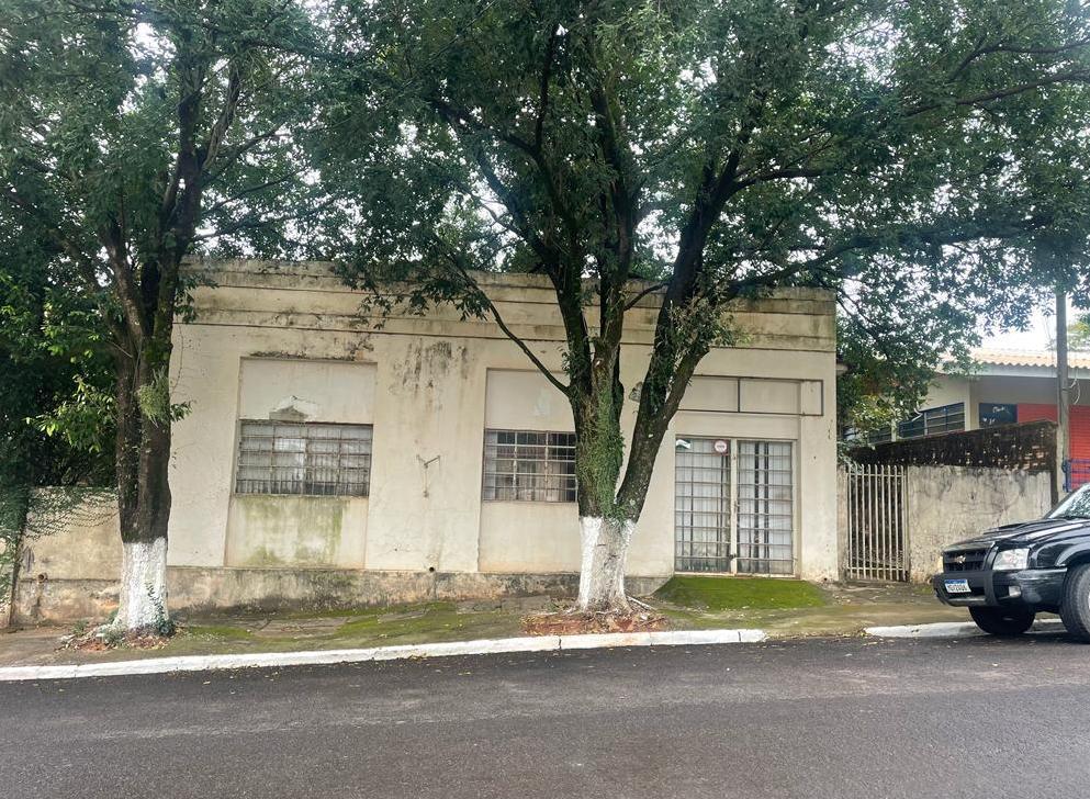 Prédio Comercial com 70,00 m² - Centro